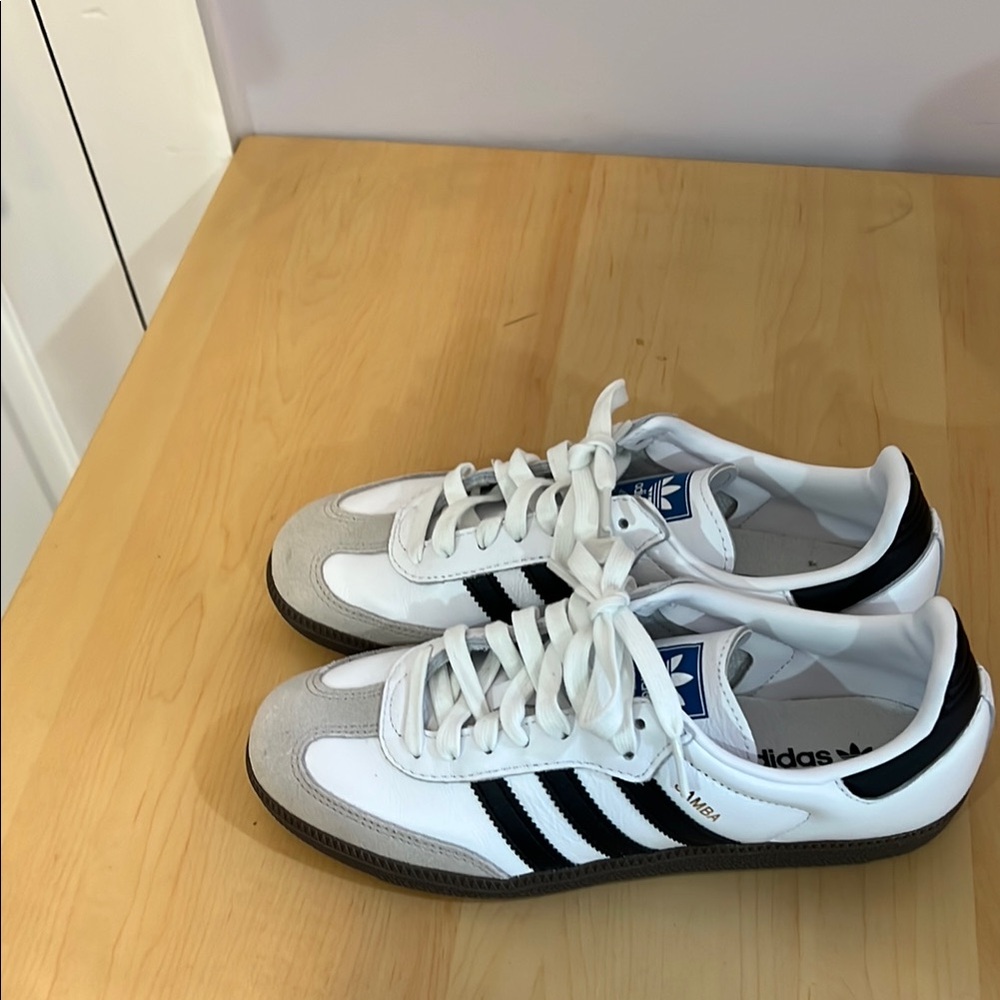 Adidas Sambas White, Black, and Gray Sneakers. Size 7